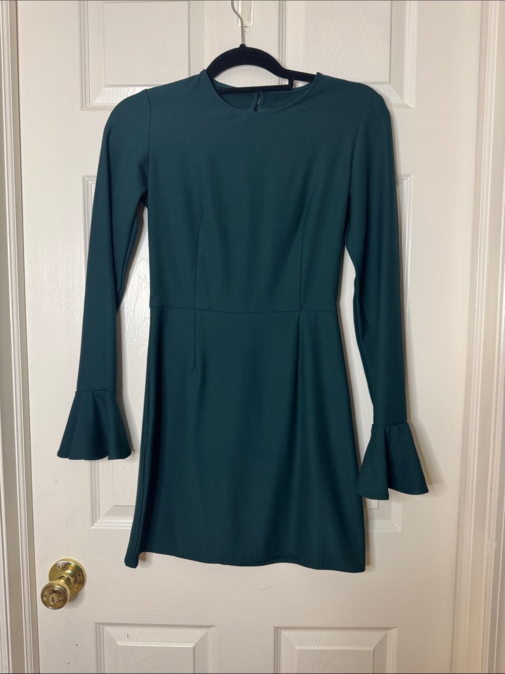 Long-Sleeve Emerald Green Fit-&-Flare Dress with Ruffled Cuffs